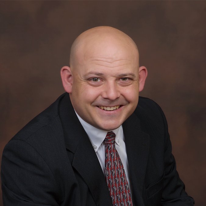 Kevin Macho headshot
